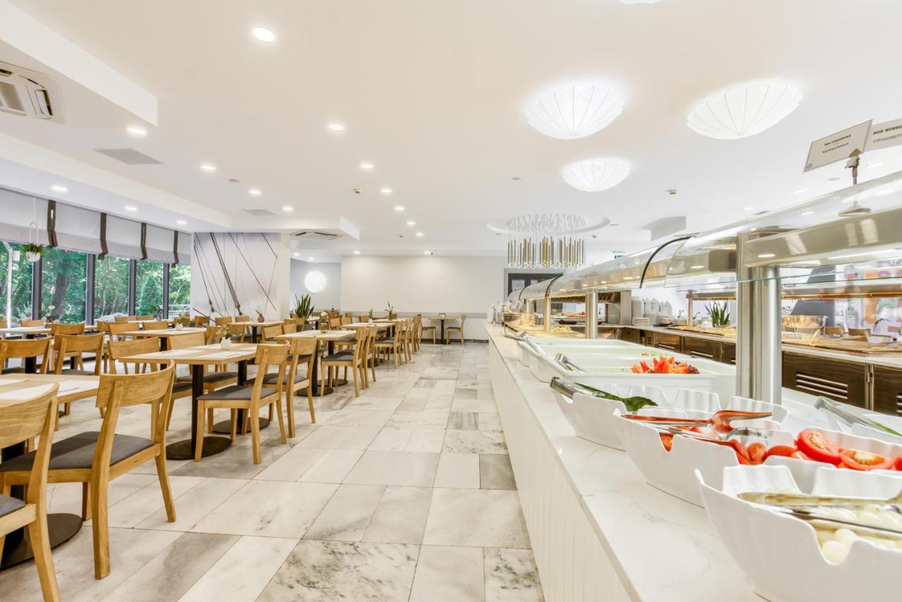 Centrum Zdrowia I Wypoczynku Ikar Kolobrzeg Ngoại thất bức ảnh